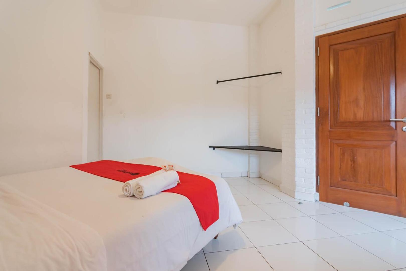 Reddoorz Plus Near Dago Pakar Bandung Exterior foto