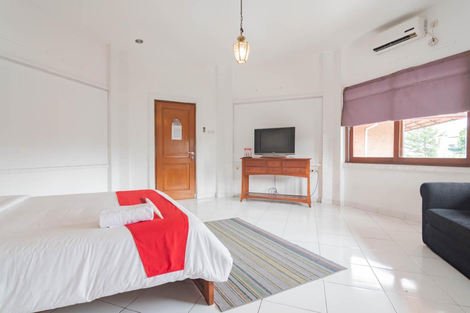 Reddoorz Plus Near Dago Pakar Bandung Exterior foto