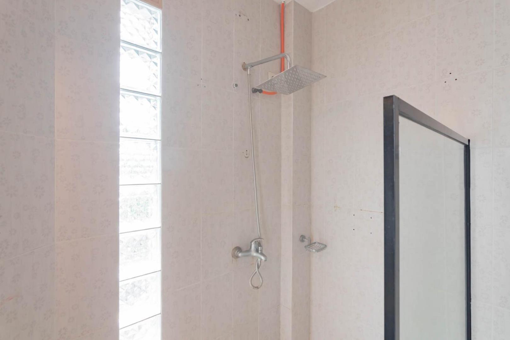 Reddoorz Plus Near Dago Pakar Bandung Exterior foto